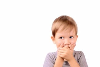 ¿Cómo puede afectar a la salud bucodental de los más pequeños la vuelta al cole? 2 15/10/2017 Si el niño no habla a la edad que debería, quizás sea la hora de plantearse si hay un problema real.
SOCIEDAD
ISTOCK