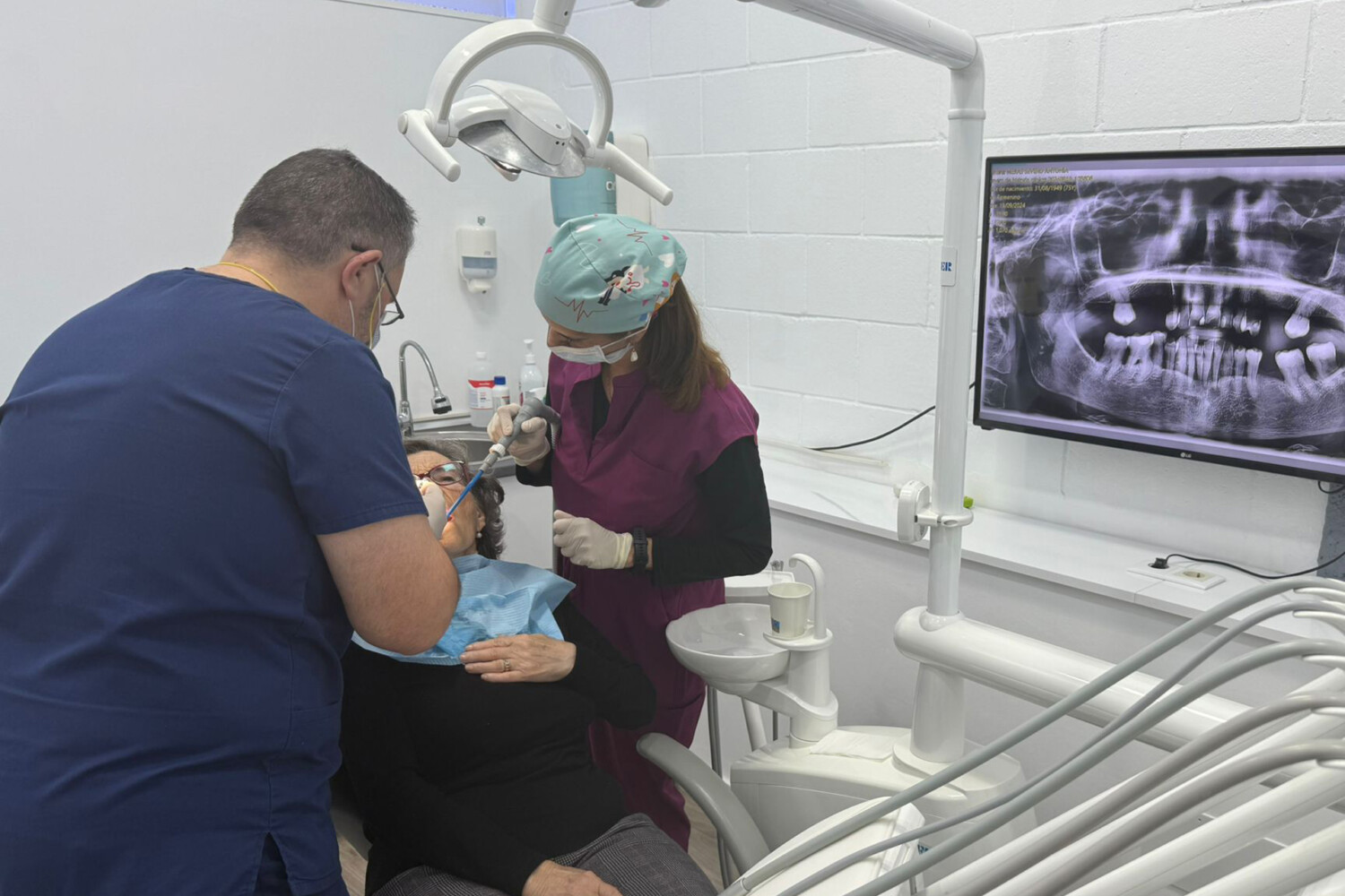 corona dental para proteger los dientes debilitados